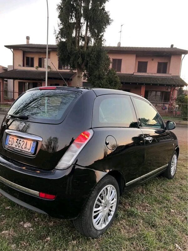 FB_IMG_17657145088195381 Lancia Ypsilon – Euro 4 | Année 2010