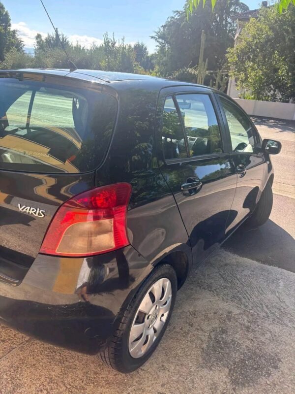 FB_IMG_17657162531431954 Toyota Yaris 2008