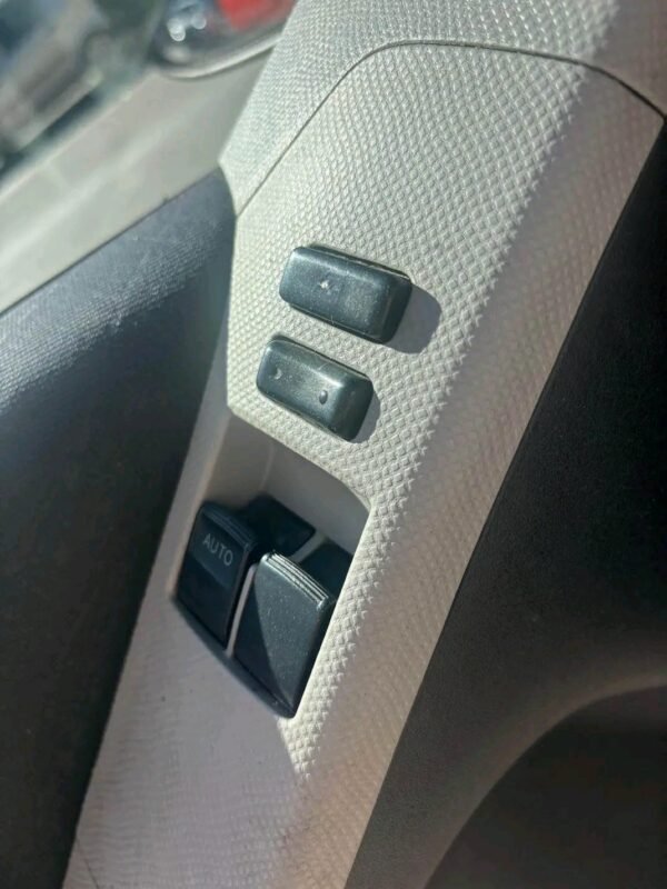 FB_IMG_17657162929637004 Toyota Yaris 2008