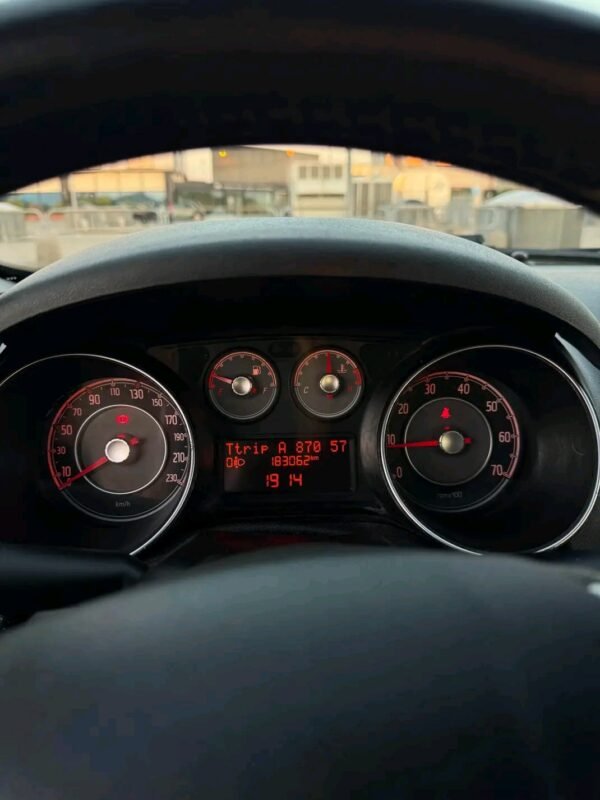 Fiat Punto Evo 1.4 Essence