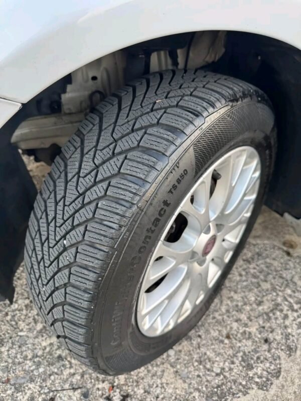 Fiat Punto Evo 1.4 Essence