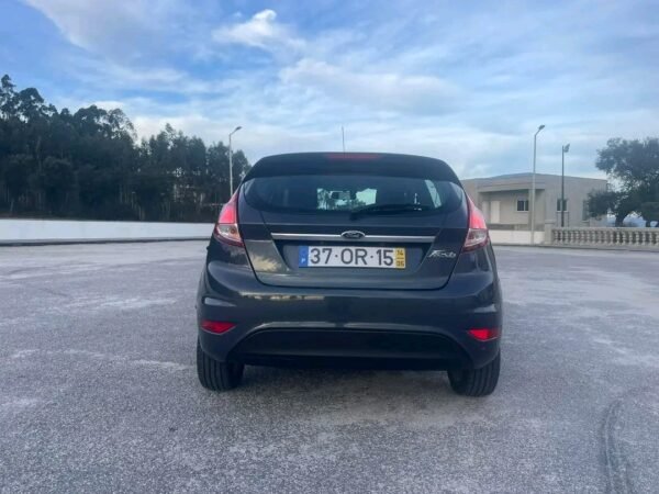 Véhicule diesel 1.6 – 95 CV