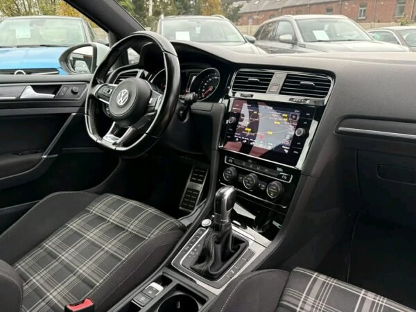 FB_IMG_17683970521193222 VW Golf 7.5 GTD DSG – 184 ch | 2017