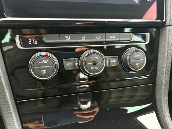 FB_IMG_17683970660731126 VW Golf 7.5 GTD DSG – 184 ch | 2017