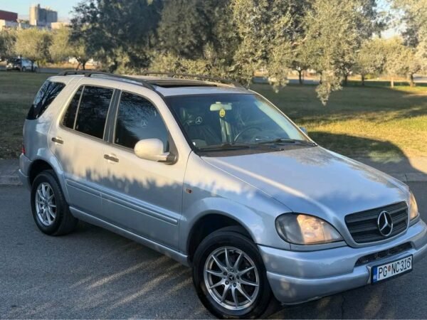 Mercedes-Benz ML 270