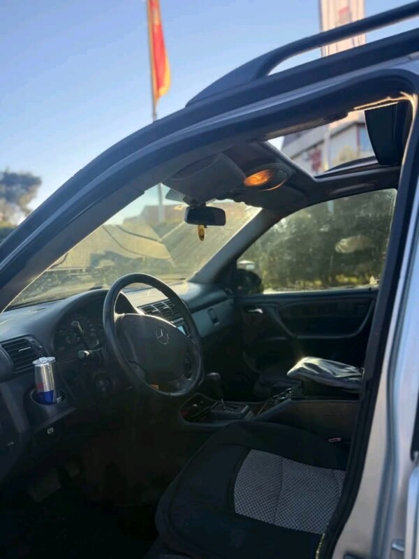 Mercedes-Benz ML 270